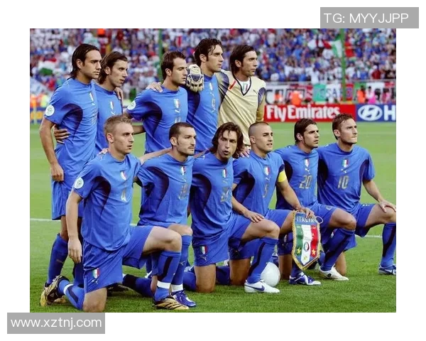 百年足球史上十大传奇球星排名回顾与分析